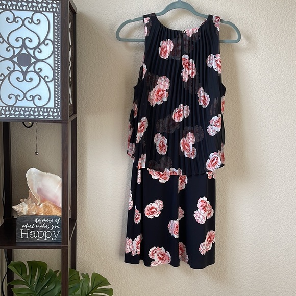 Tommy Hilfiger Chiffon Overlay Floral Dress Sz 4 - Picture 3 of 5